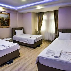 Basic Triple Room